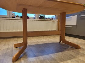 dřevěný stůl - 2