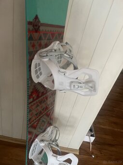 Prodám Damsky snowboardový set Nitro Spell 151cm - 2