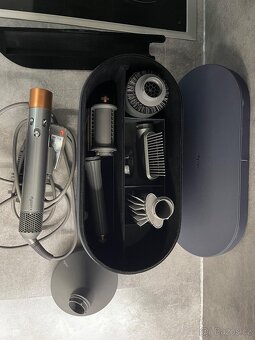 Dyson - 2