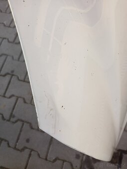 Přední kapota mercedes benz viano w639 - 2