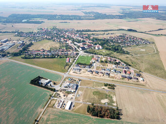 Pronájem komerčního pozemku 730 m2, Valeč - 2