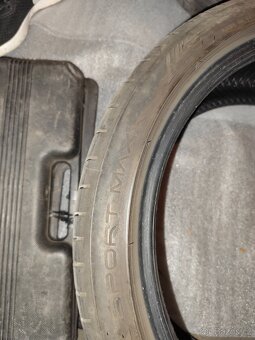 Pneu Dunlop 225/40 R18 - 2