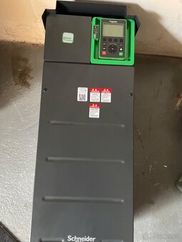 SCHNEIDER Frekvenční měnič 15 kW - 2