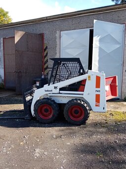 Smykový nakladač Bobcat 741 - 2
