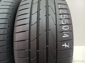 2ks letní pneu 225/50/17 Hankook - 2