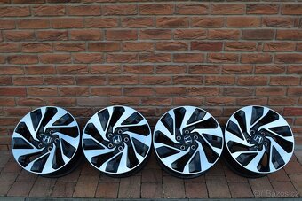 5x114,3 R16 Hliníkové disky Originál Honda Civic X / XI - 2