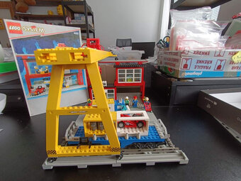 LEGO Train 9V 4555 Cargo Station +návod - 2