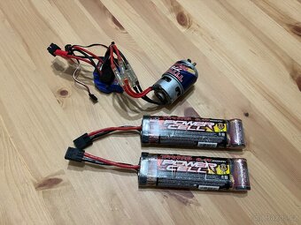 Traxxas EVX-2 + TITAN 775 + batérie 8.4V 3000mah - 2