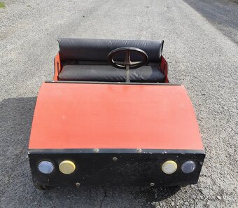 Šlapací auto - 2