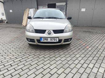 Renault CLIO - 2