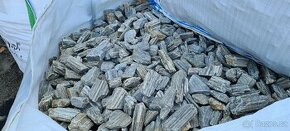 AKCE Kámen do gabion plotu- "kamenná kůra","zkamenělé dře - 2