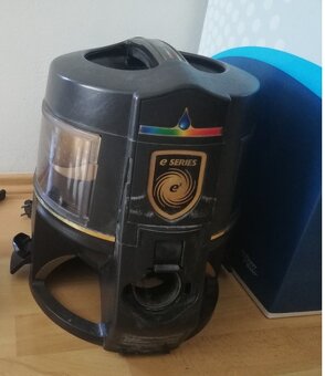 Vysavač Rainbow - nefunkční - 2