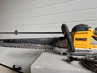 DEWALT Aligator DWE397-QS - 2