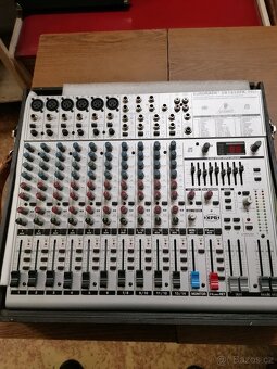 Prodám Behringer Eurorack UB 1832 FX-Pro - 2
