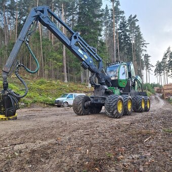 Harvestor JOHN DEERE 1270G 8W - 2