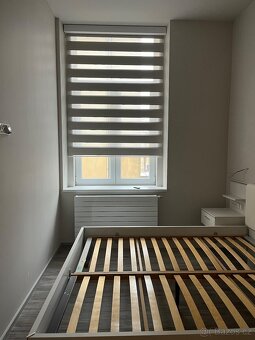 Postel 180cm + 2 noční stolky - 2