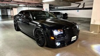 KOUPÍM grill na Chrysler 300C - 2