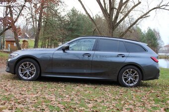 BMW Řada 3, BMW 330e xDrive Touring, v ČR - 2