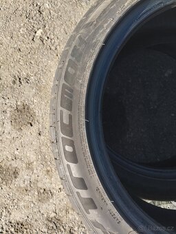 Pneu 215/45/17 - 2