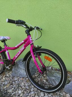 Značkové dětské kolo CORE NIPPER 20" (růžová) - 2