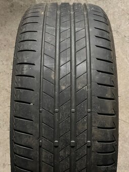 225/40R18 Bridgestone - 2