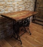 Starozitny stolek - SINGER - Po renovaci. - 2
