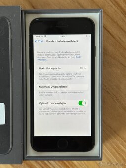 Apple iPhone 8 256GB černý + krabička, bat. 89% - 2