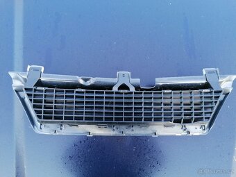 Přední maska na Opel Omega A 3000 - 2
