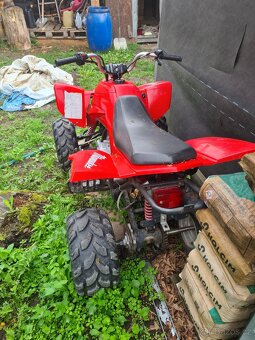 Prodám nevyužitou čtyřkolku 125ccm větší - 2