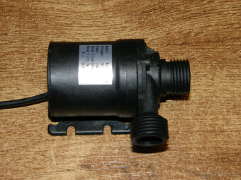Vodní pumpa, čerpadlo na vodu, 12 V, 800 l/hod. - 2