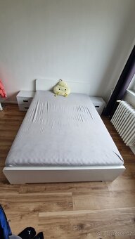 Postel IKEA Askvoll + kvalitní matrace| skvělý stav |140x200 - 2