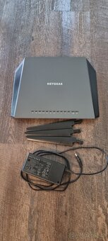 Router NETGEAR Nighthawk AC1900 LTE - 2