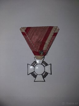 ZÁSLUŽNÝ KŘÍŽ A ŘÁD RU - 2