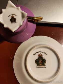 staré šálky s podšálkem - 2