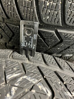 originál zimní sada Land Rover 235/60/18 - 2