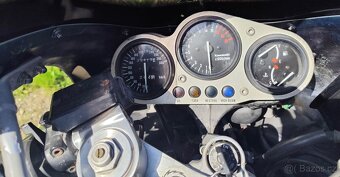 Kawasaki Ninja ZX9R - 2