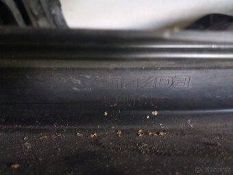 PŘEDNÍ NÁRAZNÍK MAZDA 3 - 2