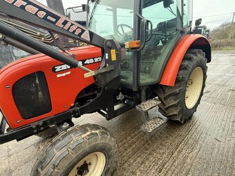 Zetor 4320 s čelním nakladačem s SPZ. 1040Mth - 2
