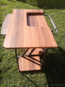 Počítačový stůl - 2