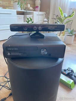Xbox 360 + kinect + 10 her - 2