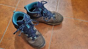 Trekové pohorky Decathlon, vel. 35 - 2