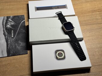 Apple Watch Ultra 49mm Titanium - 2