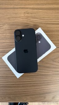 Apple iPhone 16 128GB - 2
