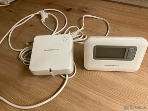 Bezdrátový termostat - Honeywell home TR3 - 2