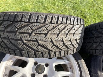 Prodám letní a zimní sadu pneu 215/45/R17 - 2