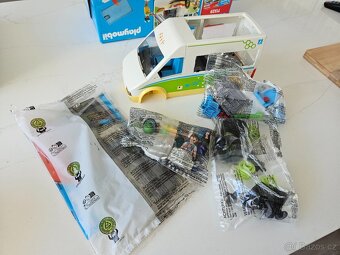 Školní autobus Playmobil City Life 71329 - 2
