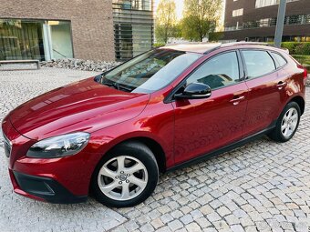 Volvo V40 T4 BENZÍN 132KW MAN KAMERA SERVISKA CROSS COUNTRY - 2