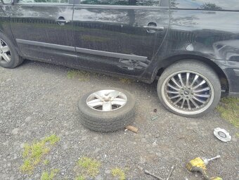 Prodám ALU 5x112 R19 s pneu 235/35 ZR19 - 2