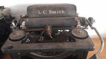Psací stroj L C Smith - 2