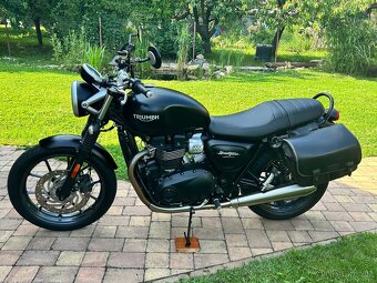 Triumph Street Twin 900 ABS - 2
